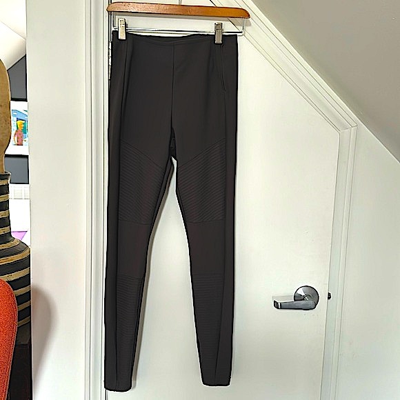 NWOT! Athleta Moto Leggings! - Picture 2 of 7